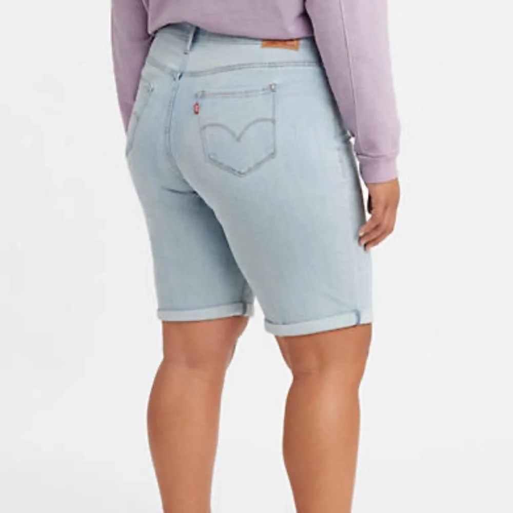 NEW Women's Levi's® STRETCHY Bermuda Jean Shorts Long PLUS 26 / 2